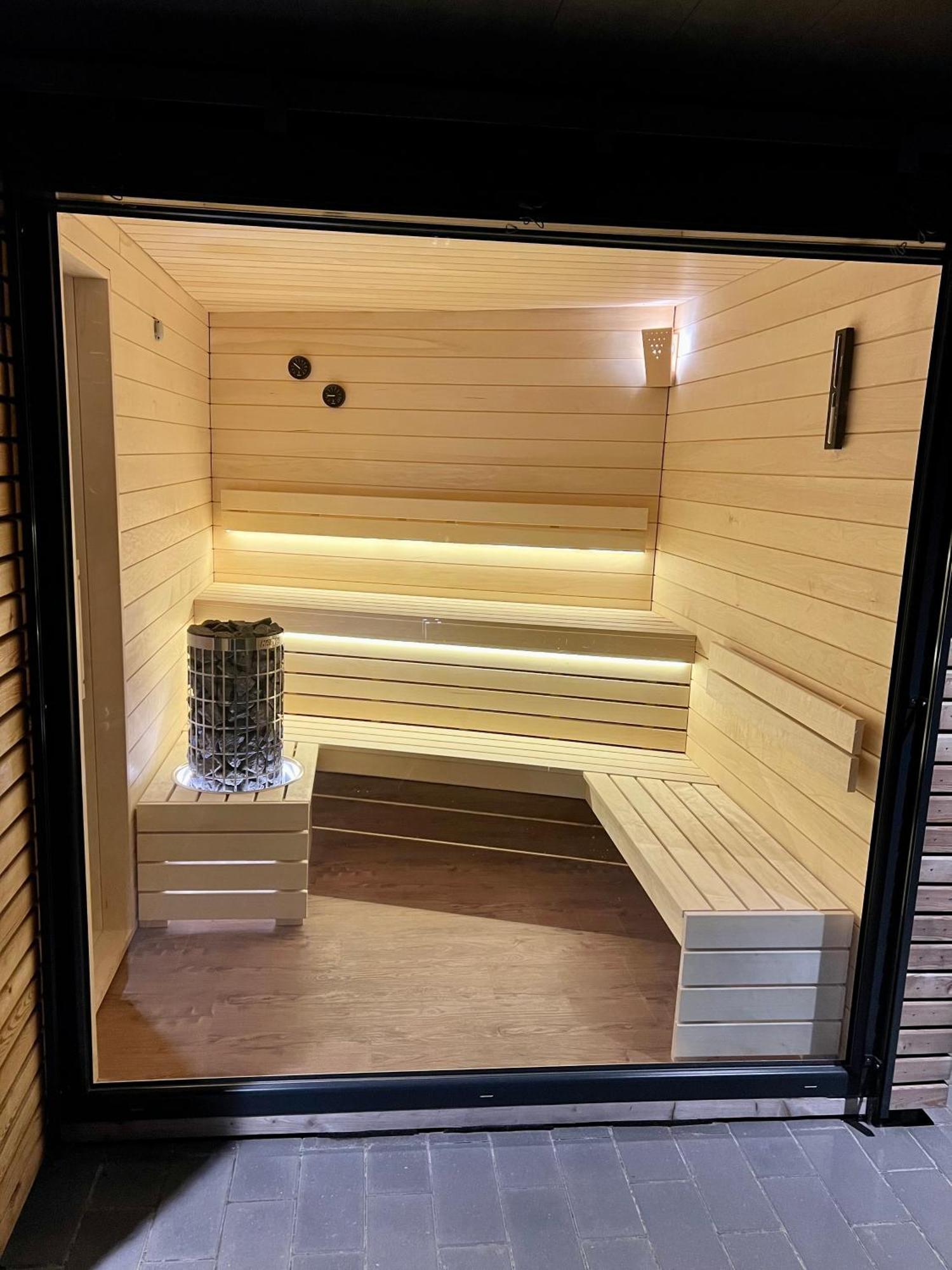 Schoenes Ferienhaus Mit Sauna Am Harkebruegger See In Der Naehe Von Oldenburg Barssel  Exteriör bild
