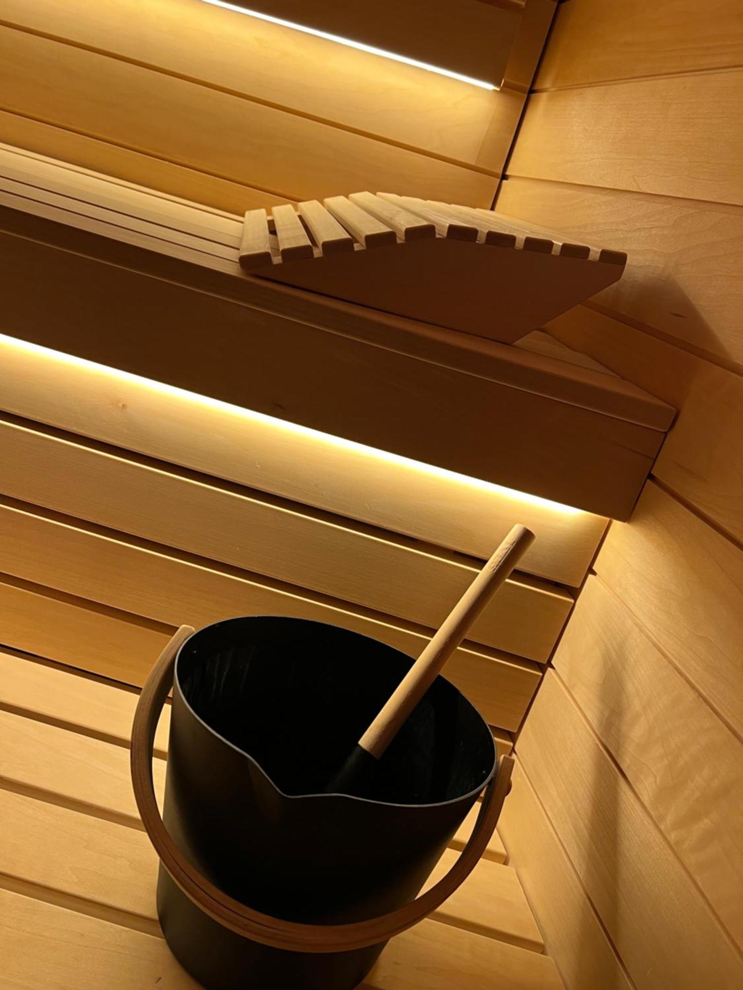 Schoenes Ferienhaus Mit Sauna Am Harkebruegger See In Der Naehe Von Oldenburg Barssel  Exteriör bild